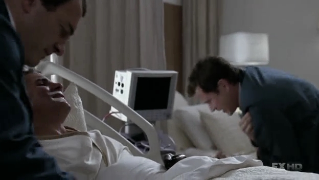 Charmed-Online-dot-NL-NipTuck6x11-0909.jpg