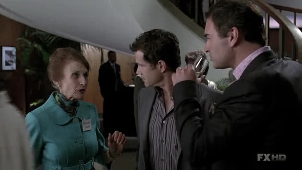 Charmed-Online-dot-NL-NipTuck6x11-1491.jpg