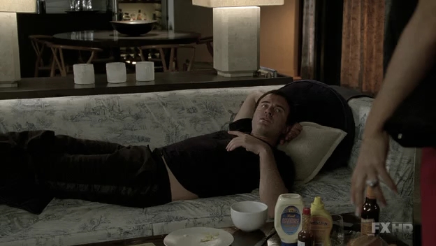 Charmed-Online-dot-NL-NipTuck6x12-0206.jpg