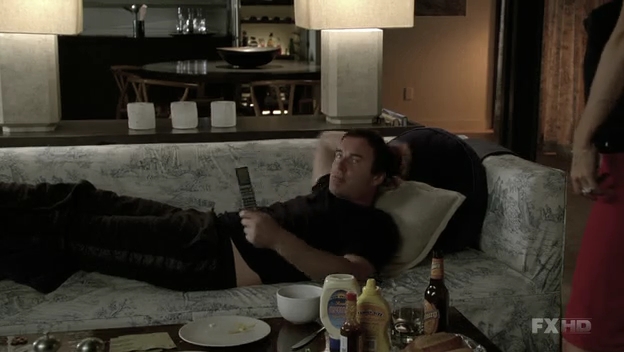 Charmed-Online-dot-NL-NipTuck6x12-0268.jpg