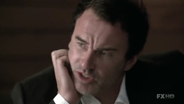 Charmed-Online-dot-NL-NipTuck6x12-0339.jpg