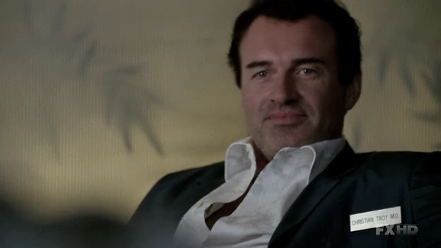 Charmed-Online-dot-NL-NipTuck6x12-0414.jpg