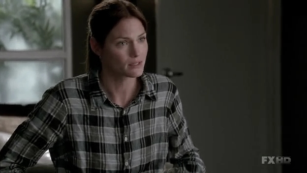 Charmed-Online-dot-NL-NipTuck6x12-0522.jpg
