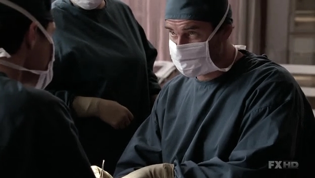 Charmed-Online-dot-NL-NipTuck6x12-0745.jpg
