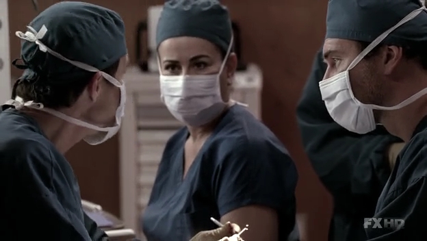 Charmed-Online-dot-NL-NipTuck6x12-0773.jpg