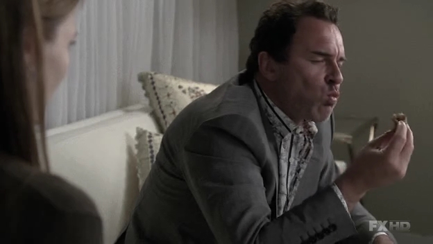 Charmed-Online-dot-NL-NipTuck6x12-1121.jpg