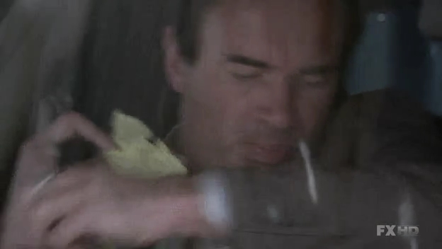 Charmed-Online-dot-NL-NipTuck6x12-1833.jpg