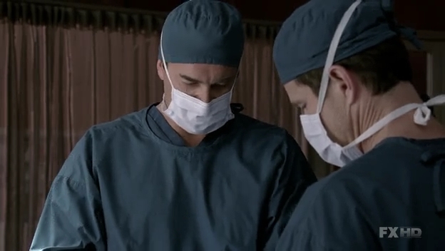 Charmed-Online-dot-NL-NipTuck6x13-0437.jpg Charmed-Online-dot-NL-NipTuck6x13-0437.jpg