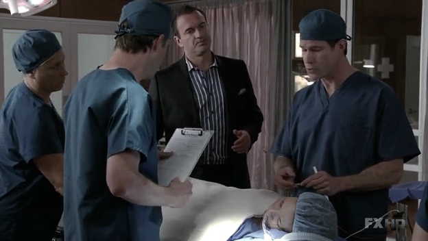 Charmed-Online-dot-NL-NipTuck6x13-1194.jpg Charmed-Online-dot-NL-NipTuck6x13-1194.jpg