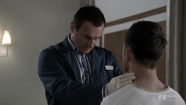 Charmed-Online-dot-NL-NipTuck6x13-1290.jpg Charmed-Online-dot-NL-NipTuck6x13-1290.jpg