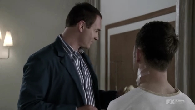 Charmed-Online-dot-NL-NipTuck6x13-1306.jpg
