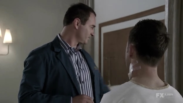 Charmed-Online-dot-NL-NipTuck6x13-1307.jpg Charmed-Online-dot-NL-NipTuck6x13-1307.jpg