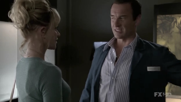 Charmed-Online-dot-NL-NipTuck6x14-0906.jpg Charmed-Online-dot-NL-NipTuck6x14-0906.jpg