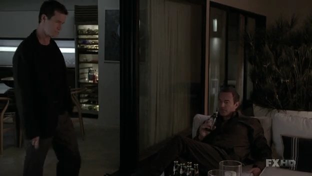 Charmed-Online-dot-NL-NipTuck6x14-2342.jpg Charmed-Online-dot-NL-NipTuck6x14-2342.jpg