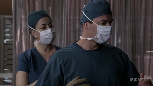 Charmed-Online-dot-NL-NipTuck6x15-0504.jpg