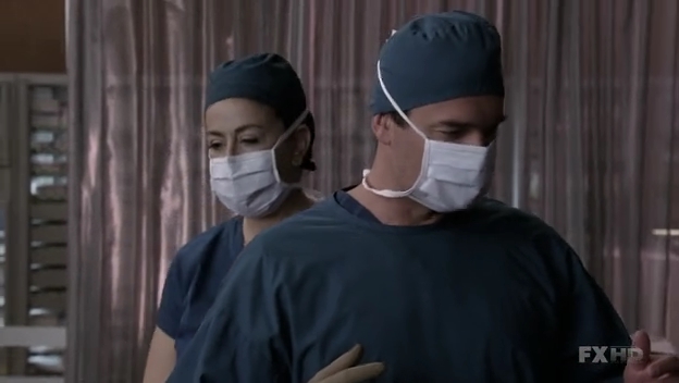 Charmed-Online-dot-NL-NipTuck6x15-0505.jpg
