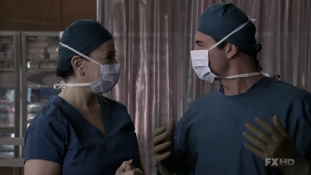 Charmed-Online-dot-NL-NipTuck6x15-0510.jpg