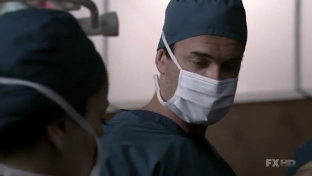 Charmed-Online-dot-NL-NipTuck6x15-0524.jpg