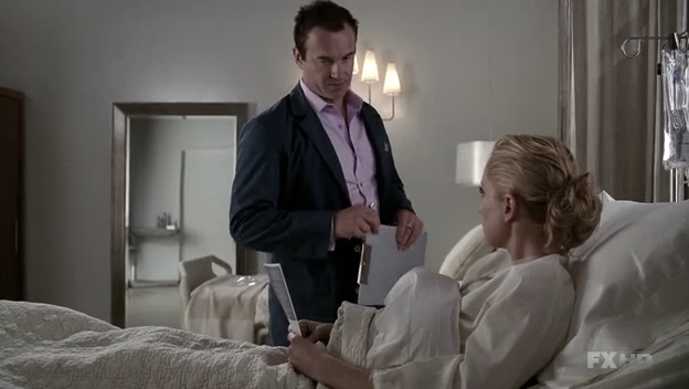 Charmed-Online-dot-NL-NipTuck6x15-1700.jpg