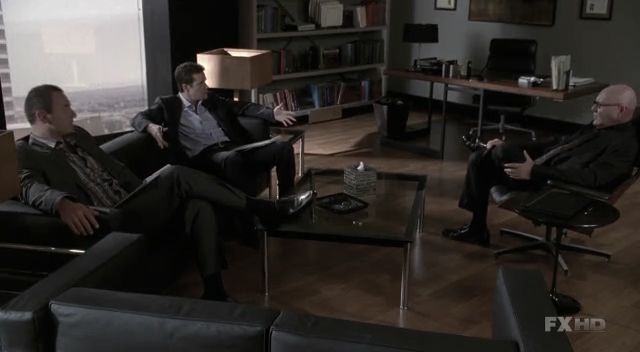 Charmed-Online-dot-NL-NipTuck6x16-0784.jpg