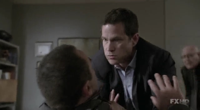 Charmed-Online-dot-NL-NipTuck6x16-0930.jpg