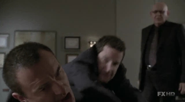 Charmed-Online-dot-NL-NipTuck6x16-0932.jpg