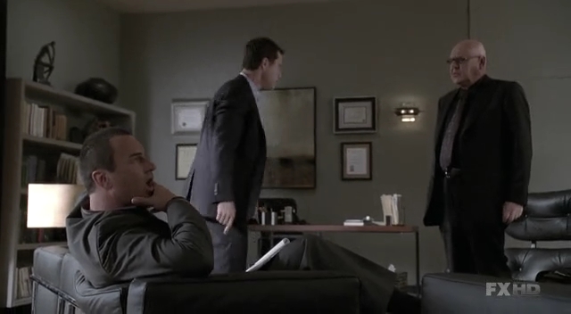 Charmed-Online-dot-NL-NipTuck6x16-0945.jpg