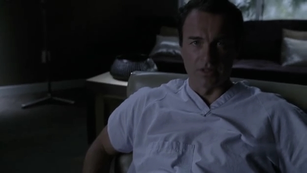 Charmed-Online-dot-NL-NipTuck6x17-1525.jpg