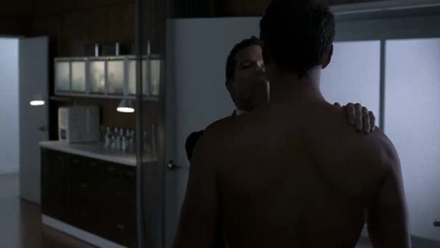 Charmed-Online-dot-NL-NipTuck6x17-1621.jpg