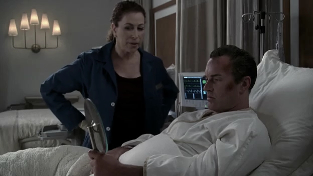 Charmed-Online-dot-NL-NipTuck6x17-1944.jpg