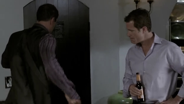 Charmed-Online-dot-NL-NipTuck6x18-0210.jpg Charmed-Online-dot-NL-NipTuck6x18-0210.jpg