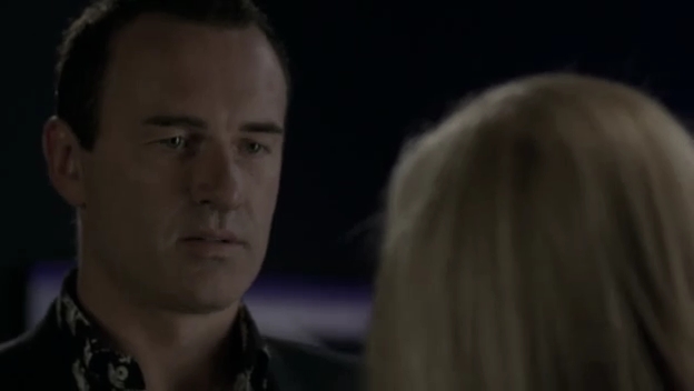 Charmed-Online-dot-NL-NipTuck6x18-1414.jpg