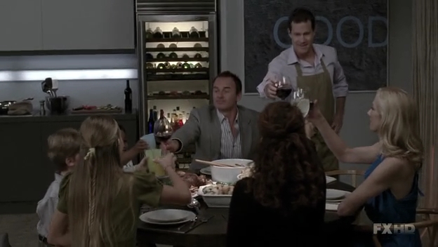 Charmed-Online-dot-NL-NipTuck6x19-1999.jpg