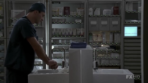 Charmed-Online-dot-NL-NipTuck6x19-2438.jpg Charmed-Online-dot-NL-NipTuck6x19-2438.jpg