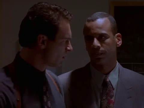 Charmed-Online-nl_Profiler1x01-2030.jpg Charmed-Online-nl_Profiler1x01-2030.jpg