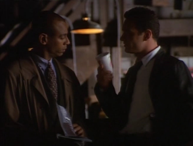 Charmed-Online-nl_Profiler1x12-0300.jpg Charmed-Online-nl_Profiler1x12-0300.jpg