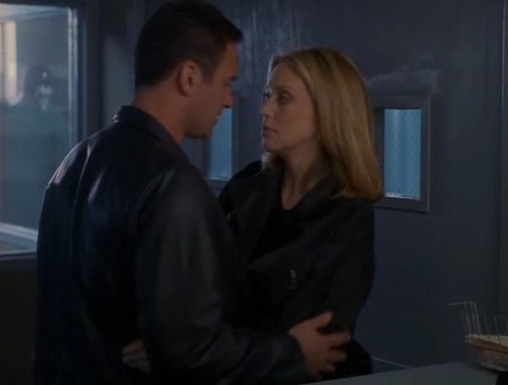 Charmed-Online-nl_Profiler2x01-1101.jpg Charmed-Online-nl_Profiler2x01-1101.jpg