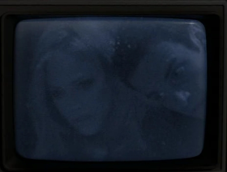 Charmed-Online-nl_Profiler2x04-1998.jpg Charmed-Online-nl_Profiler2x04-1998.jpg