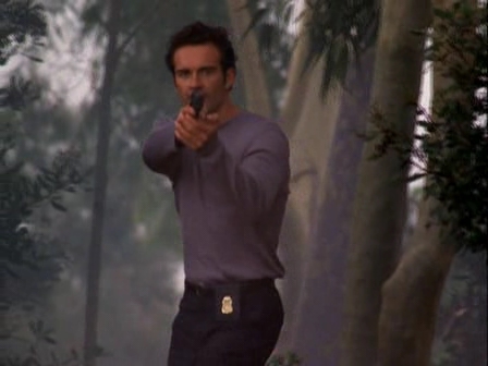 Charmed-Online-dot-nl_Profiler3x02-1993.jpg Charmed-Online-dot-nl_Profiler3x02-1993.jpg