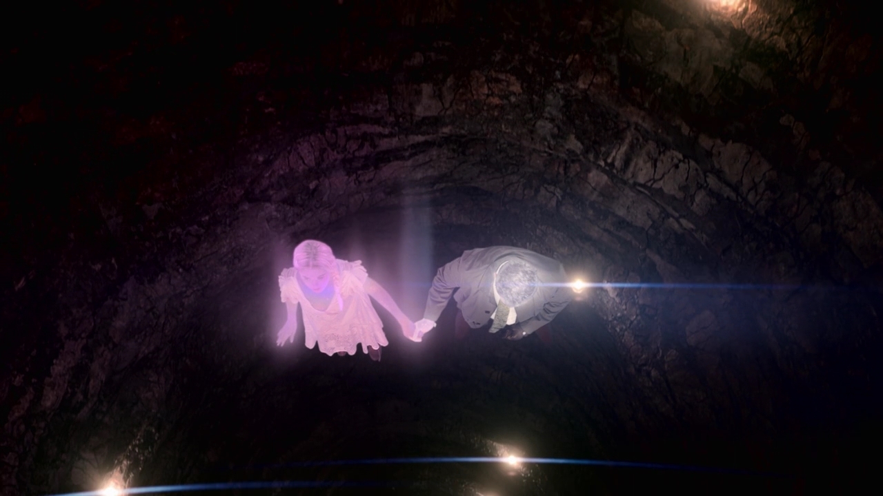 Charmed-Online-dot-nl_Runaways2x04-02684.jpg