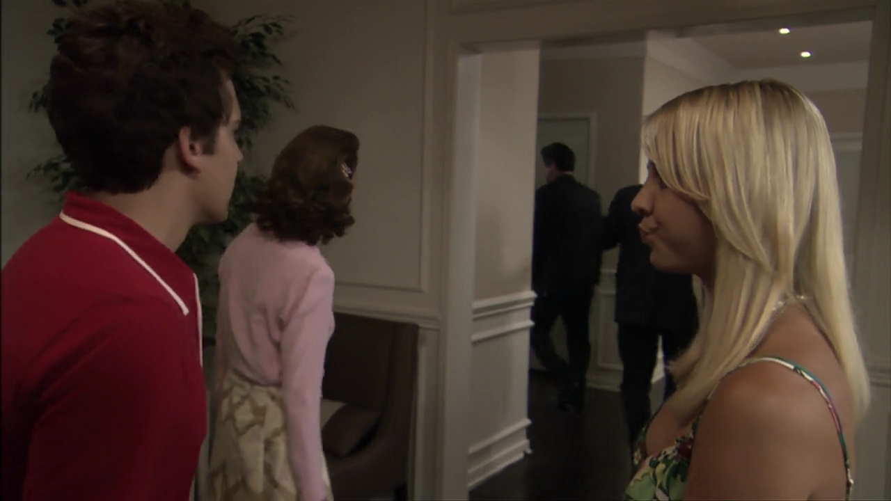 Charmed-Online_dot_nl-CougarClub3106.jpg Charmed-Online_dot_nl-CougarClub3106.jpg