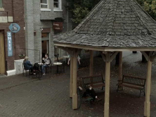 Charmed-Online_dot_nl-8SimpleRules-3x07-2718.jpg