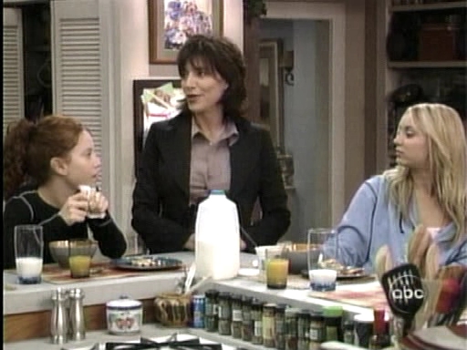 Charmed-Online_dot_nl-8SimpleRules-1x020983.jpg
