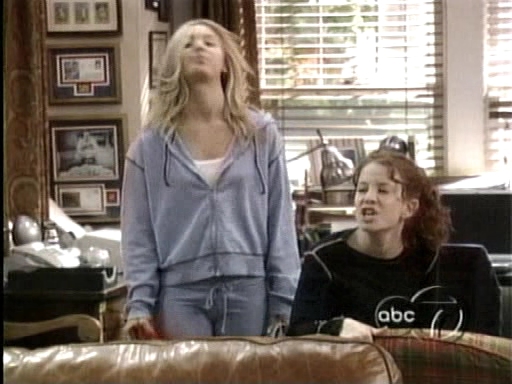Charmed-Online_dot_nl-8SimpleRules-1x021033.jpg