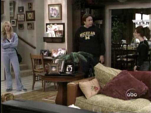 Charmed-Online_dot_nl-8SimpleRules-1x021312.jpg