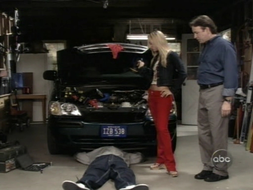 Charmed-Online_dot_nl-8SimpleRules-1x04-0268.jpg