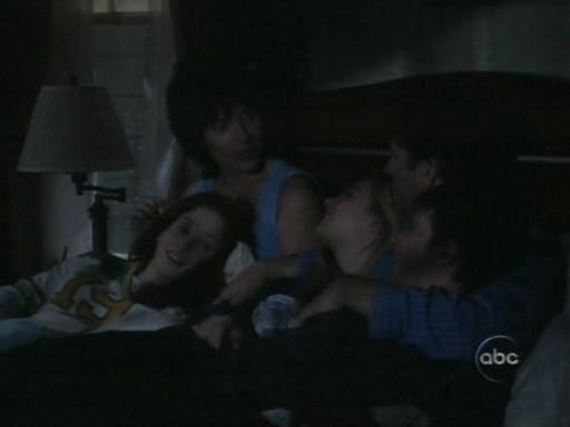 Charmed-Online_dot_nl-8SimpleRules-1x07-0982.jpg