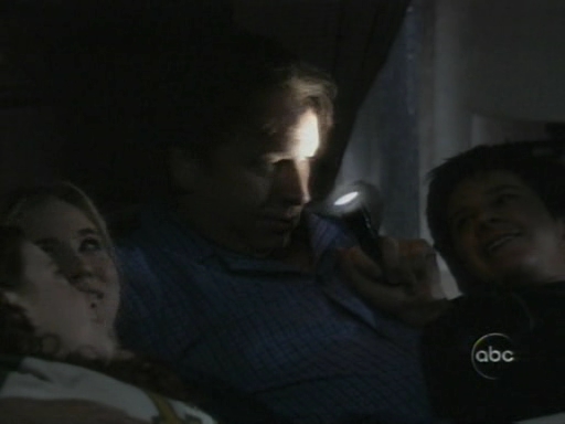 Charmed-Online_dot_nl-8SimpleRules-1x07-1030.jpg