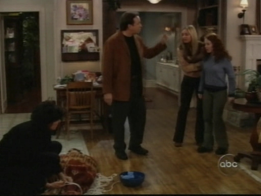 Charmed-Online_dot_nl-8SimpleRules-1x08-0092.jpg