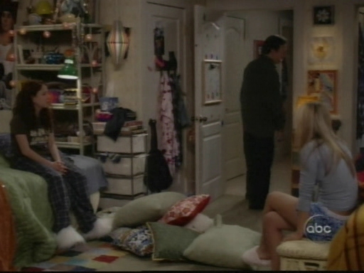 Charmed-Online_dot_nl-8SimpleRules-1x08-0321.jpg